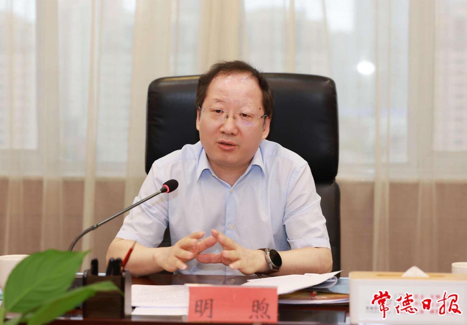 曹志强周振宇与国网湖南省电力党委书记、董事长明煦一行座谈